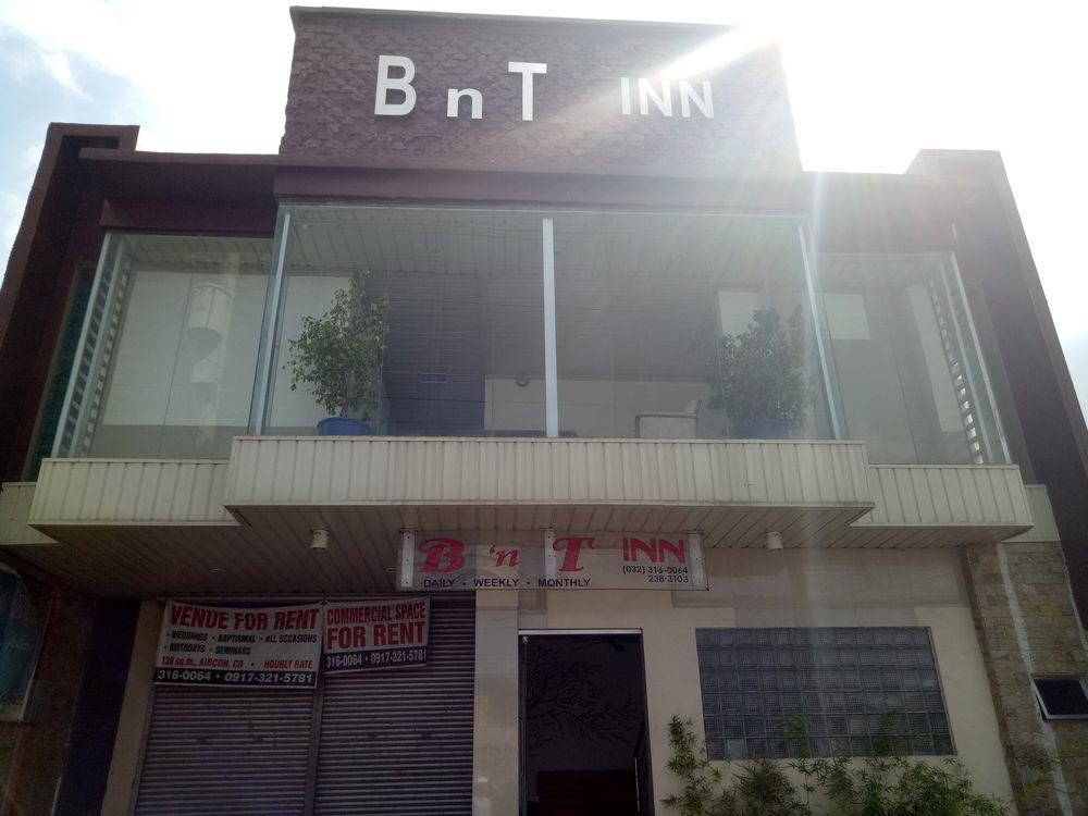 Bnt Inn Мактан Екстериор снимка